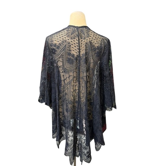 Black Lace Kimono Cardigan Sheer Floral Scalloped Handkerchief Hem OS Resortwear - Picture 4 of 9